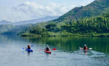3-Day Rwanda Primates & Lake Kivu Cycling Adventure